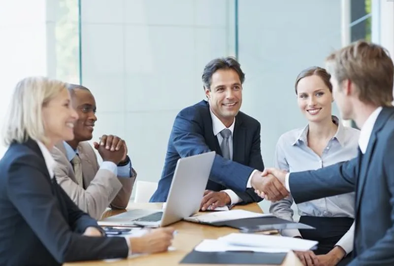 Có Nên Thuê Dịch Vụ SEO Hay Tự Làm